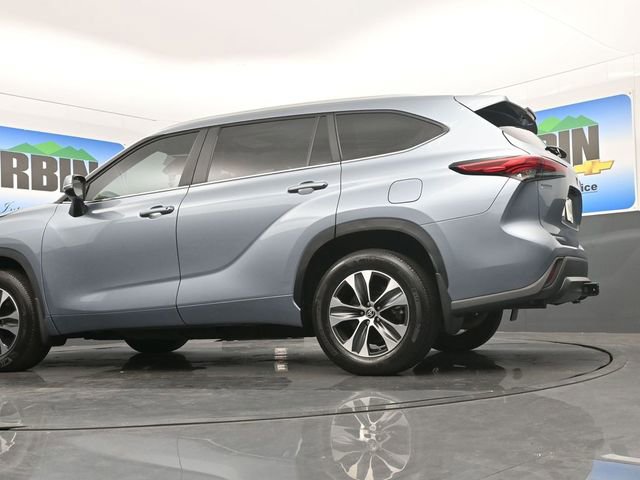 Used 2023 Toyota Highlander XLE image 23