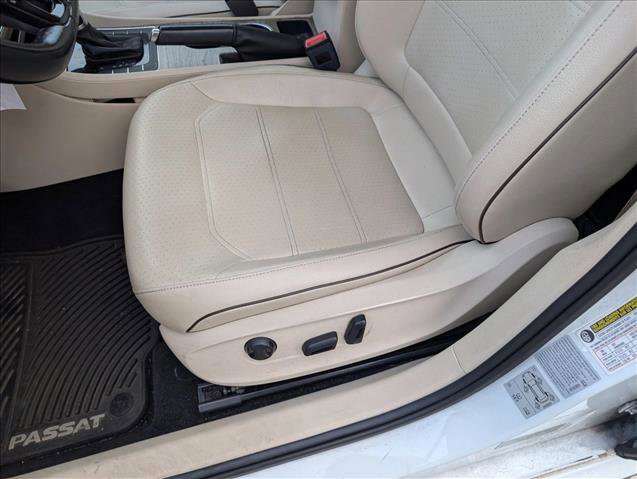 Used 2016 Volkswagen Passat 1.8T SE image 17