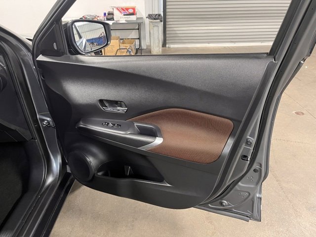 Used 2024 Nissan Kicks SR image 12