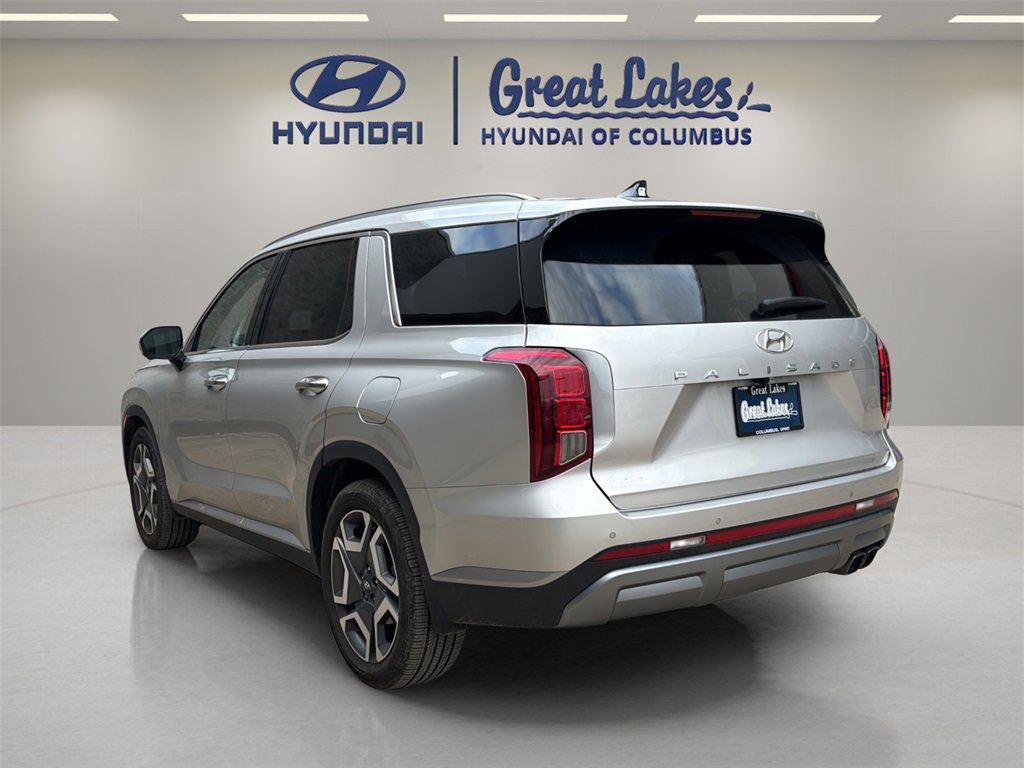 Certified 2025 Hyundai Palisade SEL image 3