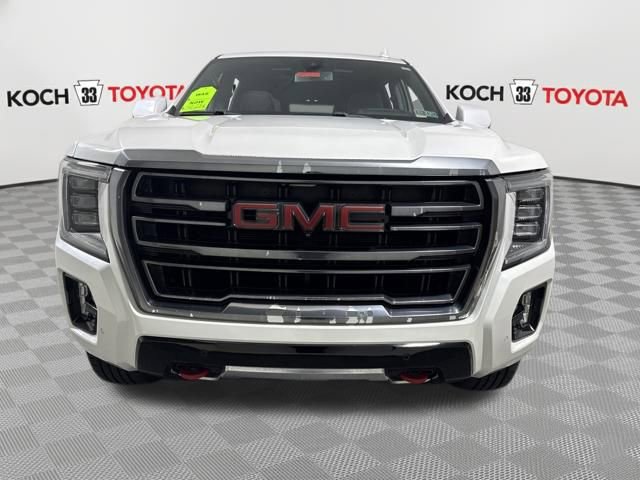 Used 2021 GMC Yukon XL AT4 w/ Technology Package image 2