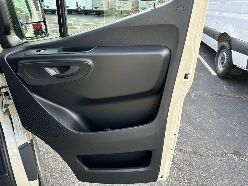 New 2025 Mercedes-Benz Sprinter 2500 image 14