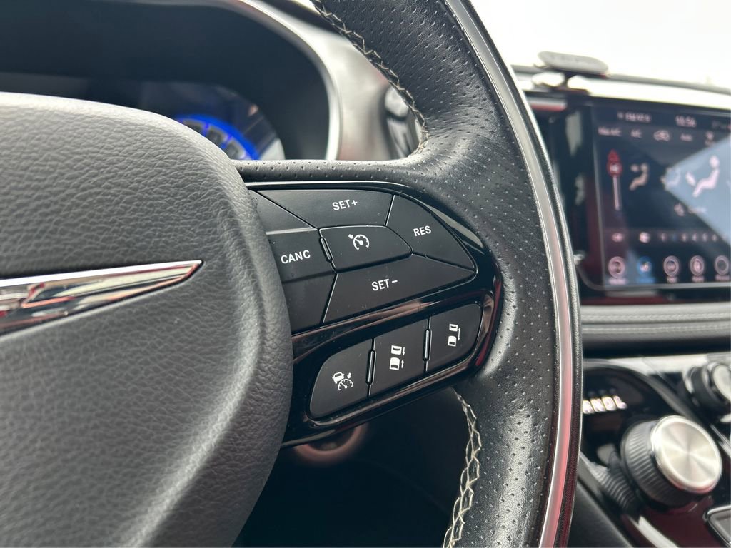 Used 2020 Chrysler Pacifica Limited w/ Quick Order Package 27H Red S image 36