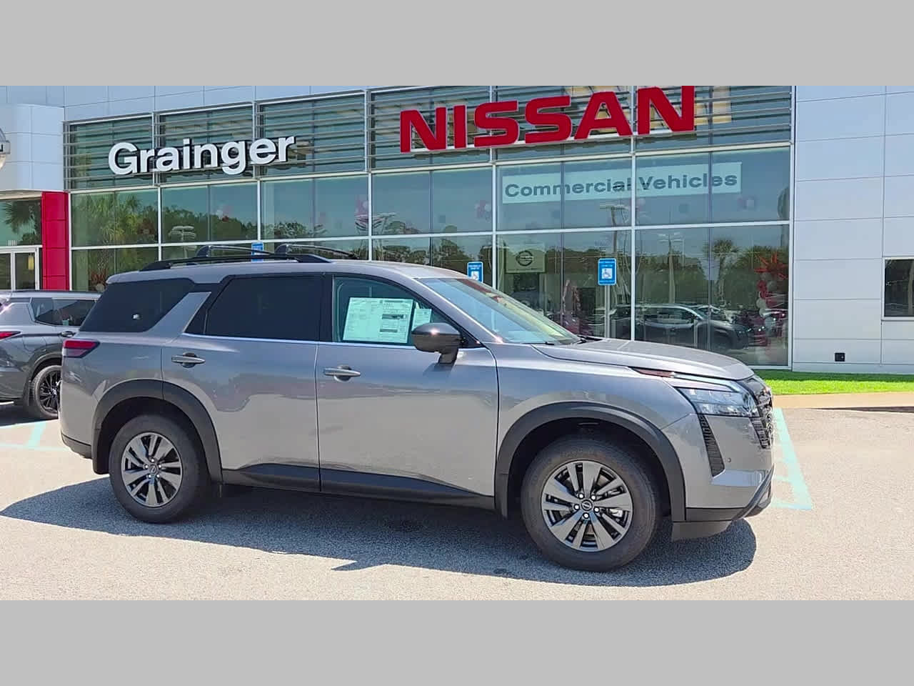 New 2026 Nissan Pathfinder SV w/ Cargo Package FWD image 16