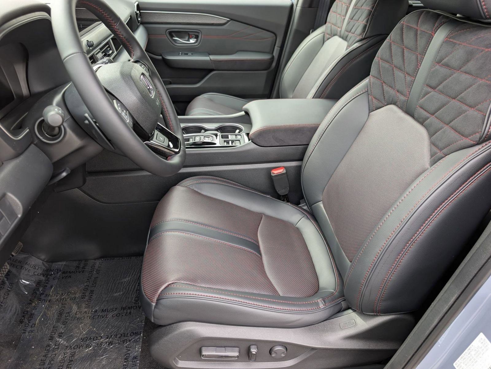 New 2026 Honda Pilot Black Edition image 5