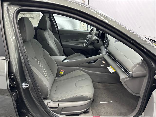New 2026 Hyundai Elantra SEL Sport image 13