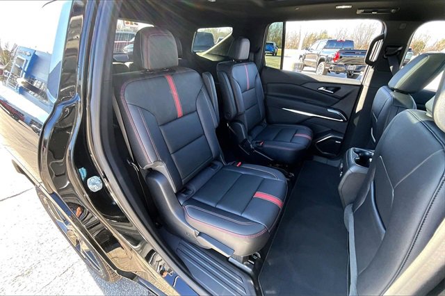 Used 2025 Chevrolet Traverse RS w/ LPO, Floor Liner Package image 25