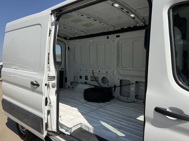 Used 2020 Ford Transit 250 Medium Roof RWD image 28