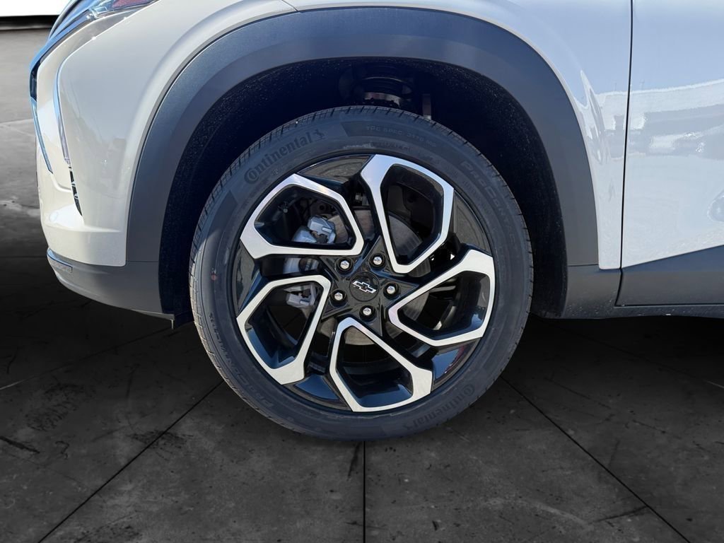 New 2026 Chevrolet Trax RS w/ Sunroof Package FWD image 14