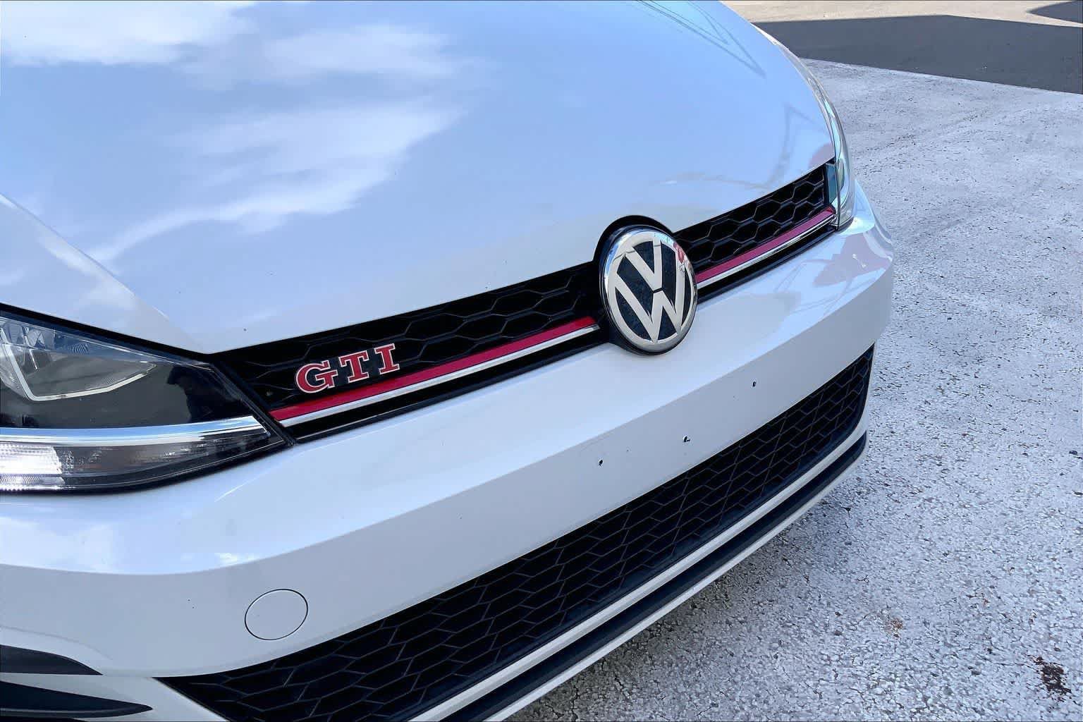 Used 2019 Volkswagen GTI S FWD image 33