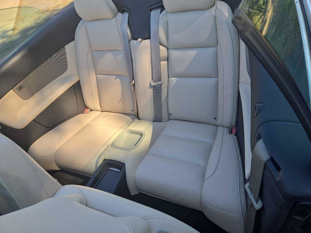 Used 2012 Volvo C70 T5 w/ Climate Pkg FWD image 11