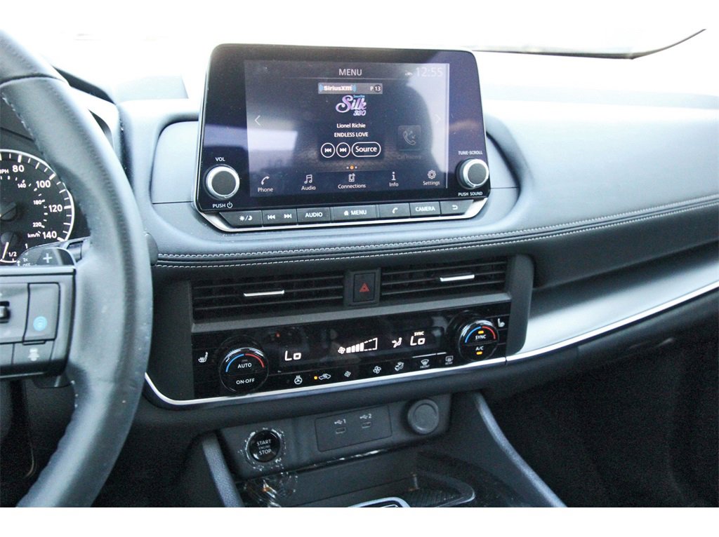 Used 2024 Nissan Rogue SV w/ SV Premium Package image 15