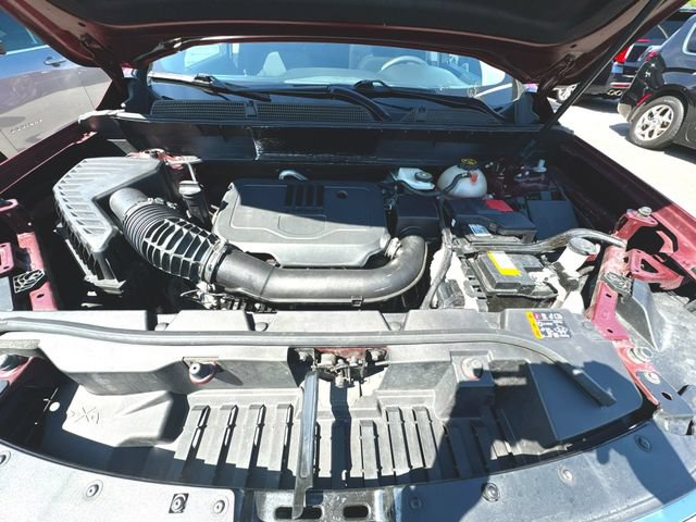 Used 2022 GMC Acadia SLE w/ Driver Convenience Package FWD image 31