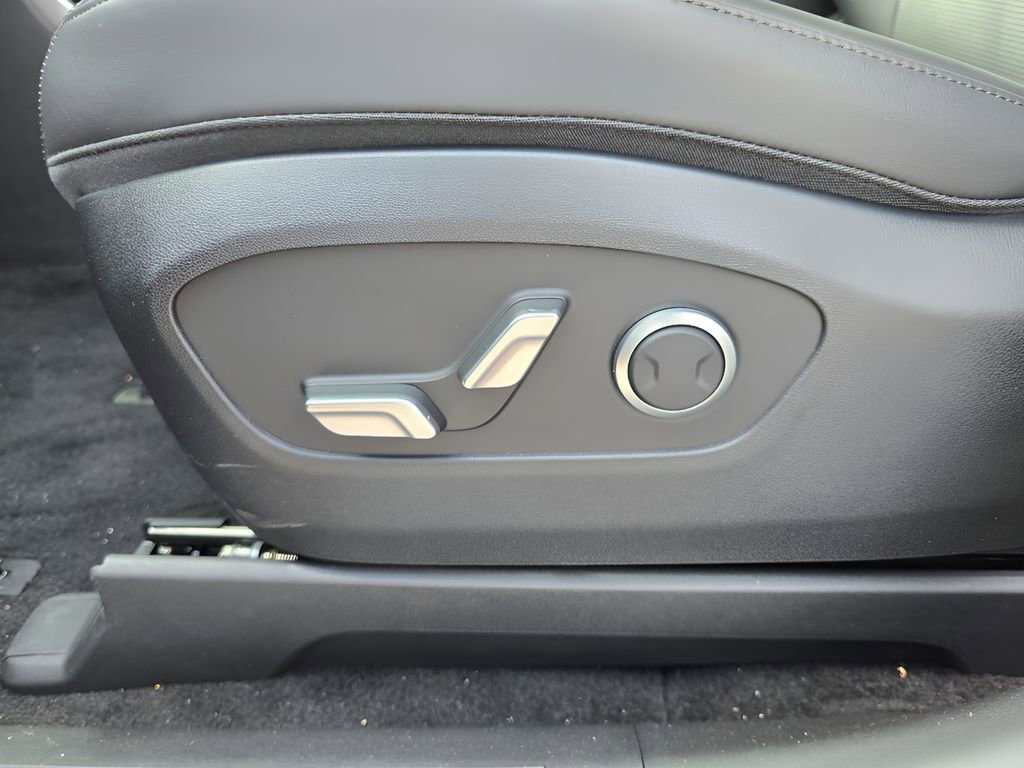 New 2026 Hyundai Ioniq 9 SEL image 17