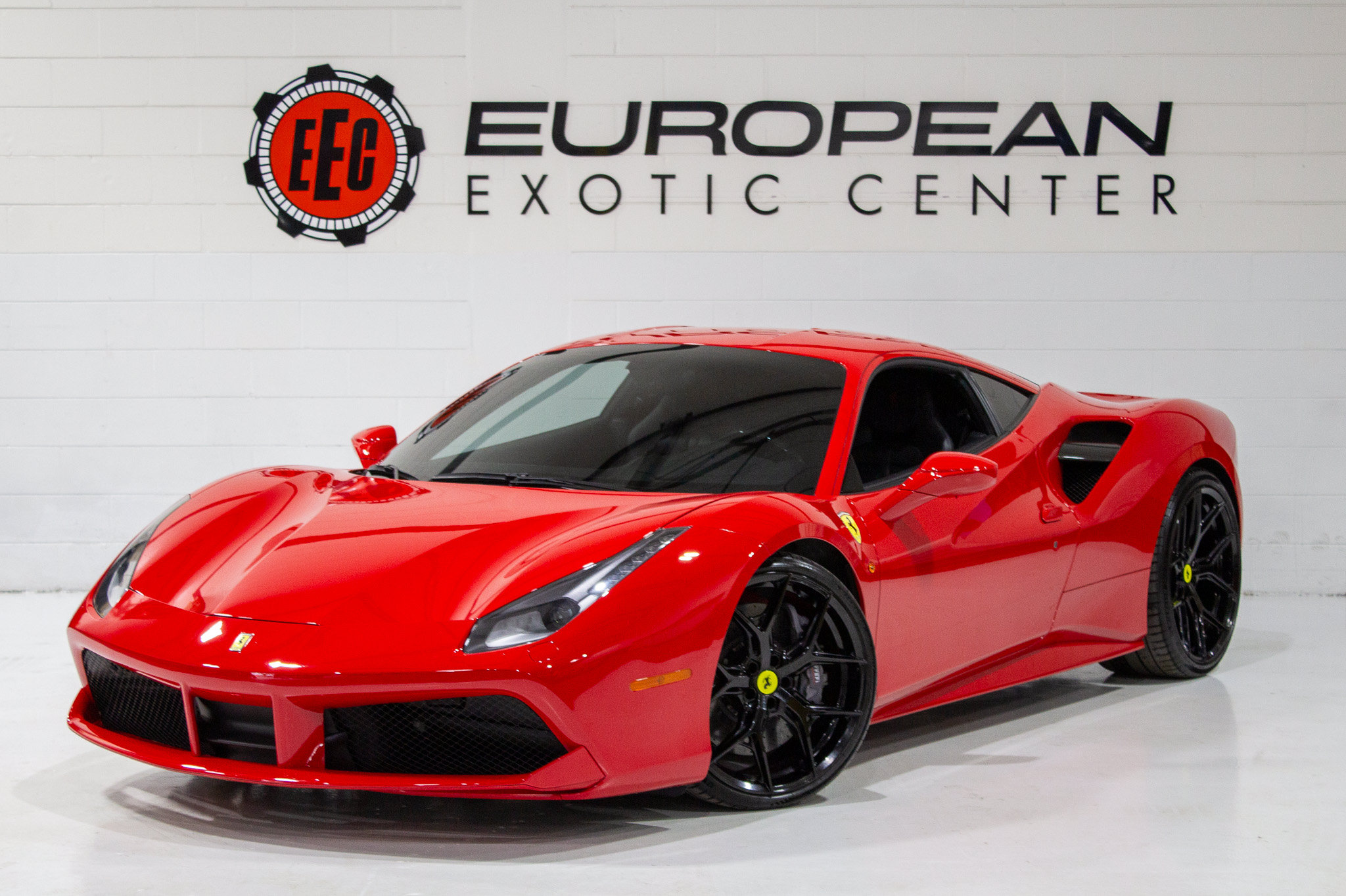 Used 2018 Ferrari 488 GTB RWD image 29