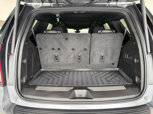 Used 2022 Chevrolet Tahoe Premier AWD/4WD image 32