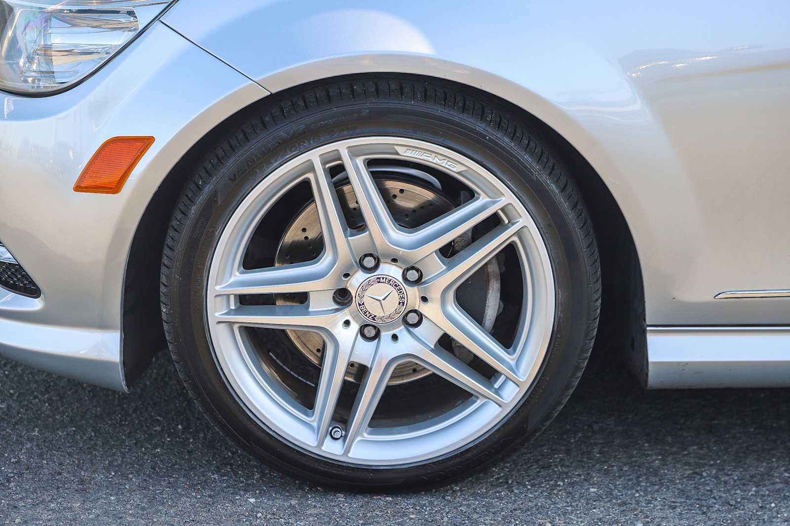 Used 2011 Mercedes-Benz C 350 Sport image 12