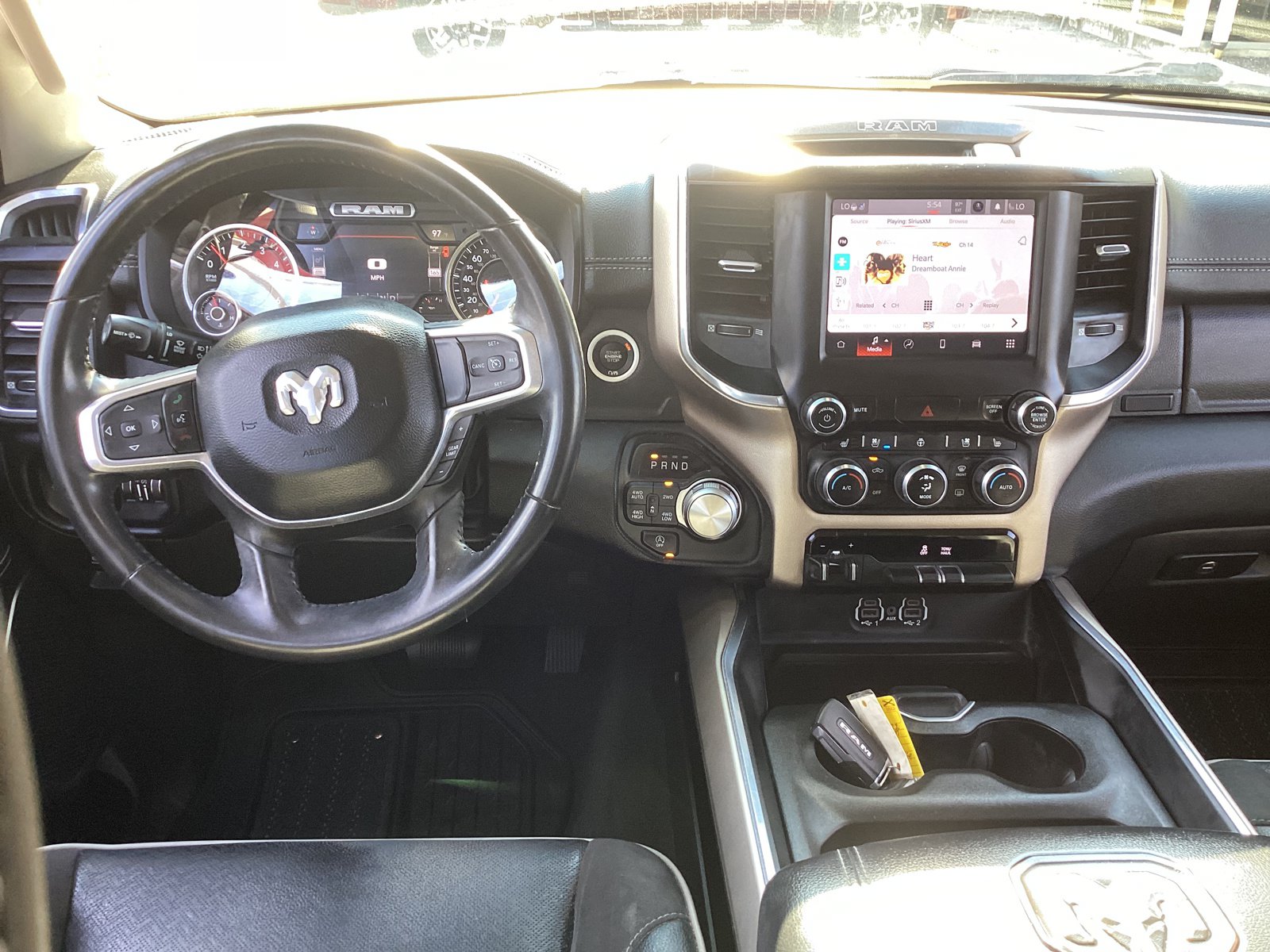 Used 2022 RAM 1500 Laramie AWD/4WD image 15