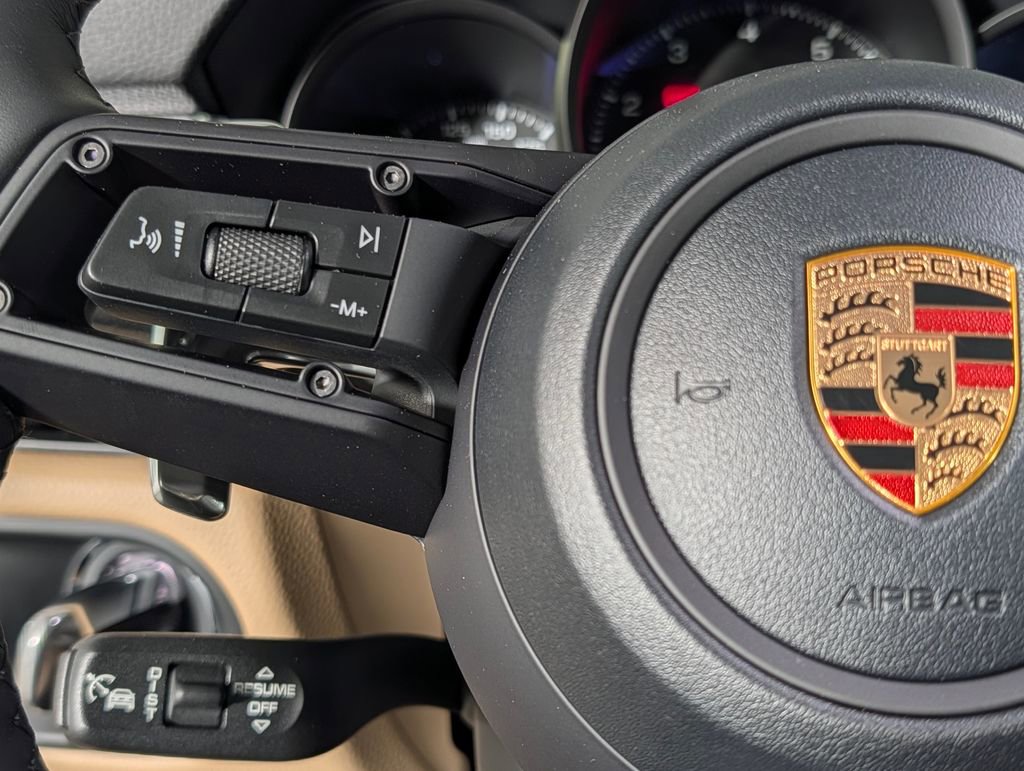 New 2026 Porsche Macan image 37