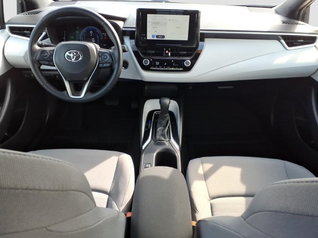 Used 2026 Toyota Corolla SE FWD image 12