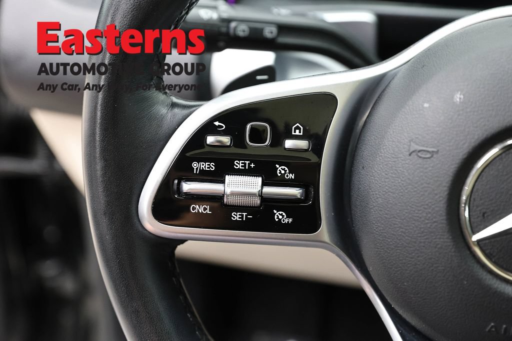 Used 2022 Mercedes-Benz GLB 250 4MATIC image 14