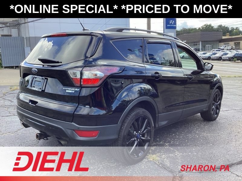 Used 2017 Ford Escape Titanium AWD/4WD image 8