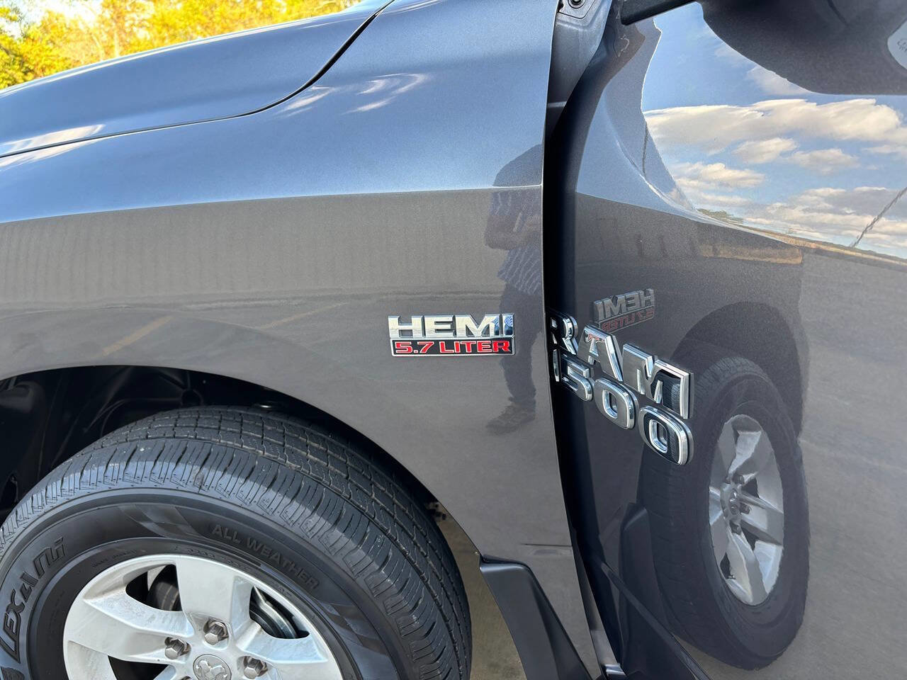 Used 2017 RAM 1500 Express image 27