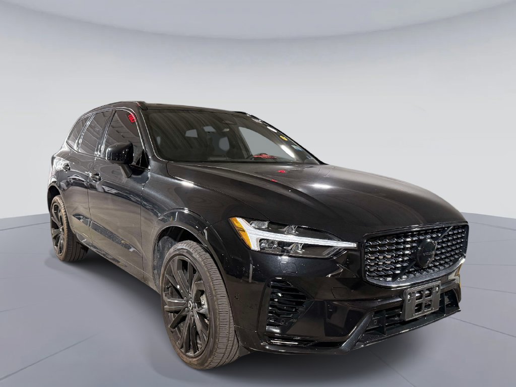 Used 2025 Volvo XC60 T8 Ultra w/ Protection Package Premier AWD/4WD image 2
