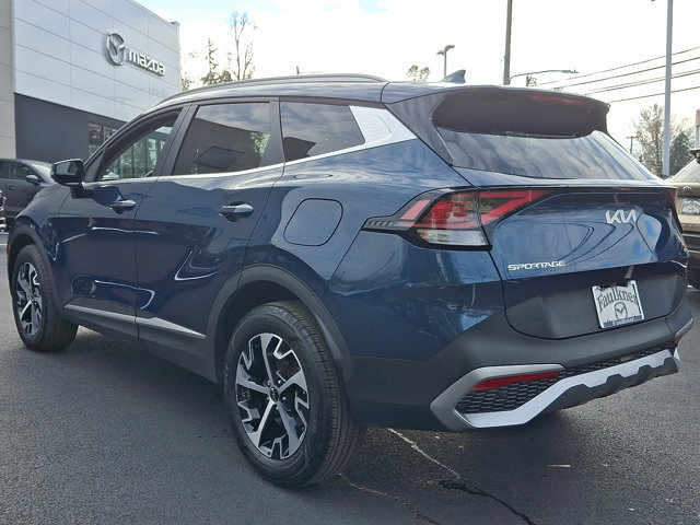 Used 2023 Kia Sportage EX video 4