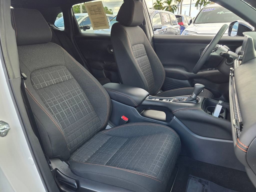 Used 2025 Honda HR-V Sport image 18