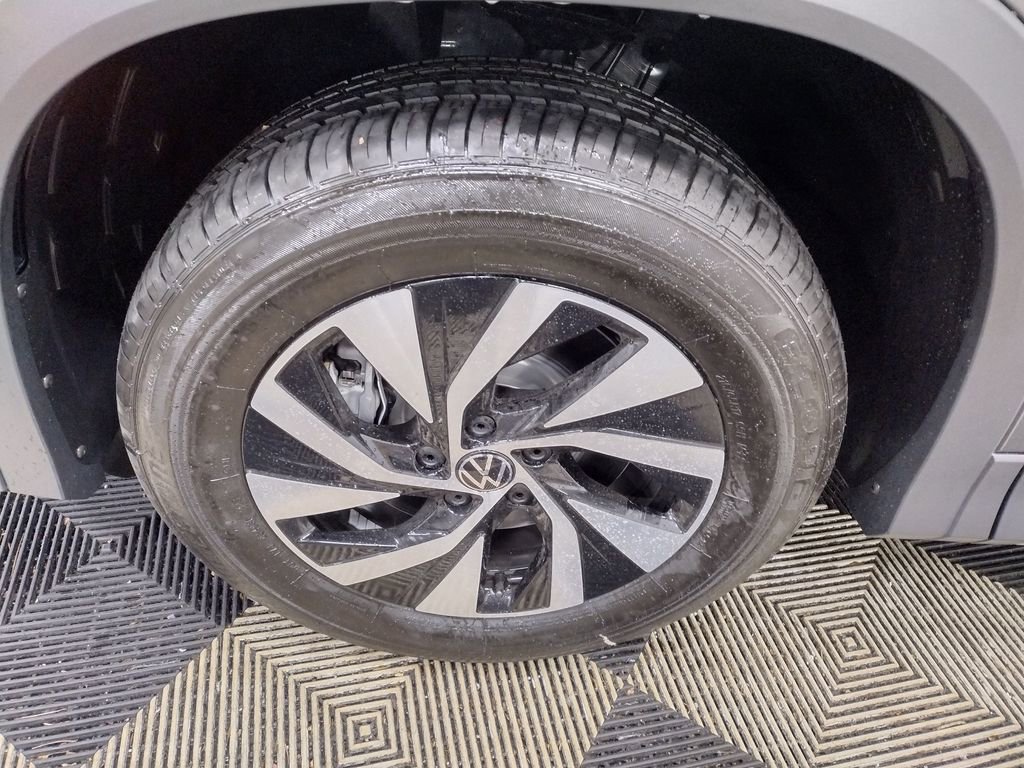 New 2026 Volkswagen Tiguan S AWD/4WD image 5
