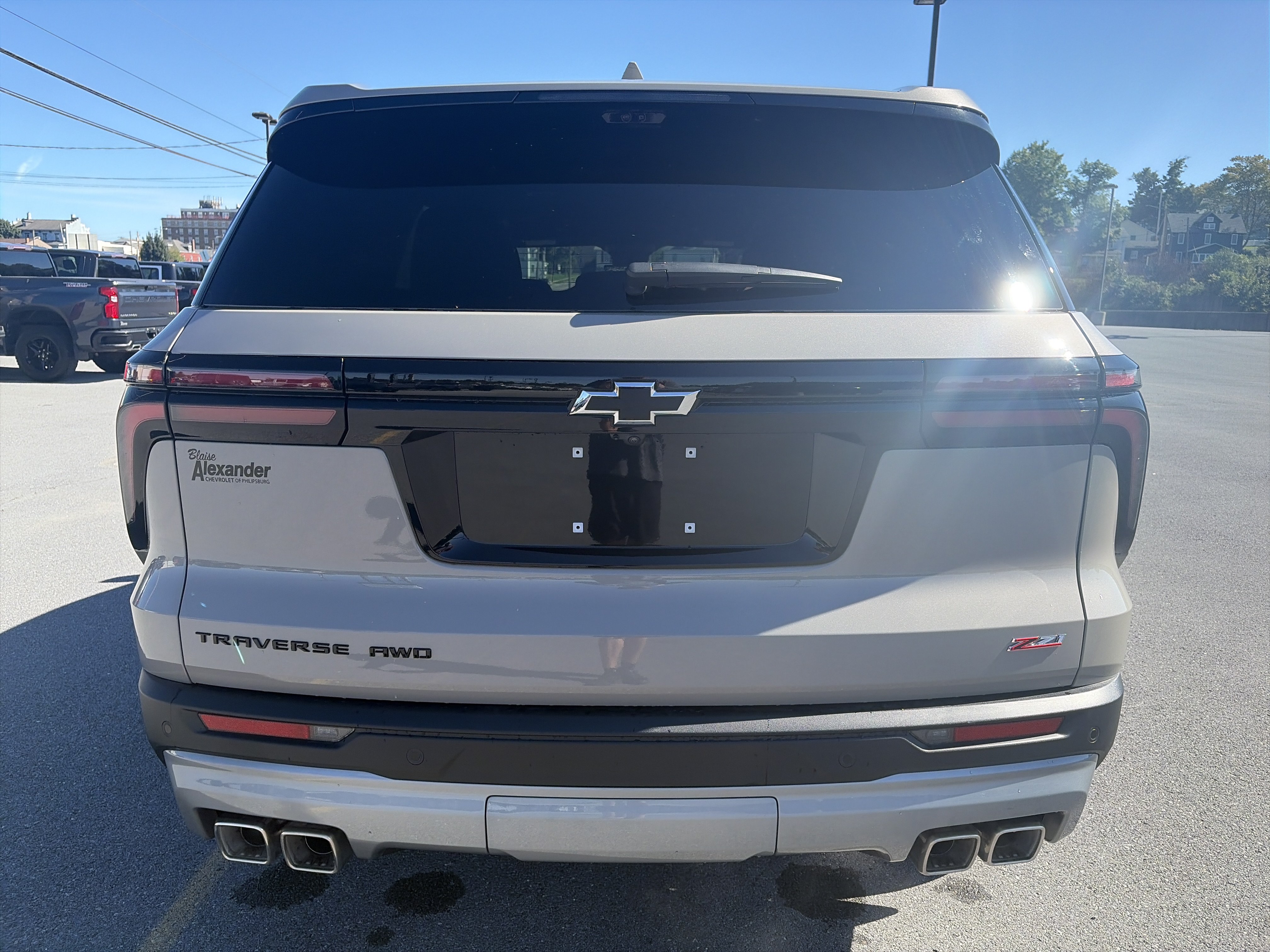 New 2027 Chevrolet Traverse Z71 w/ Enhanced Driving Package AWD/4WD image 6
