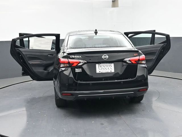 New 2025 Nissan Versa SR w/ Trunk Package FWD image 47