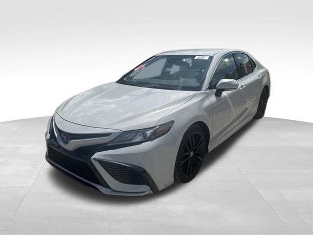 Used 2022 Toyota Camry XSE FWD image 31