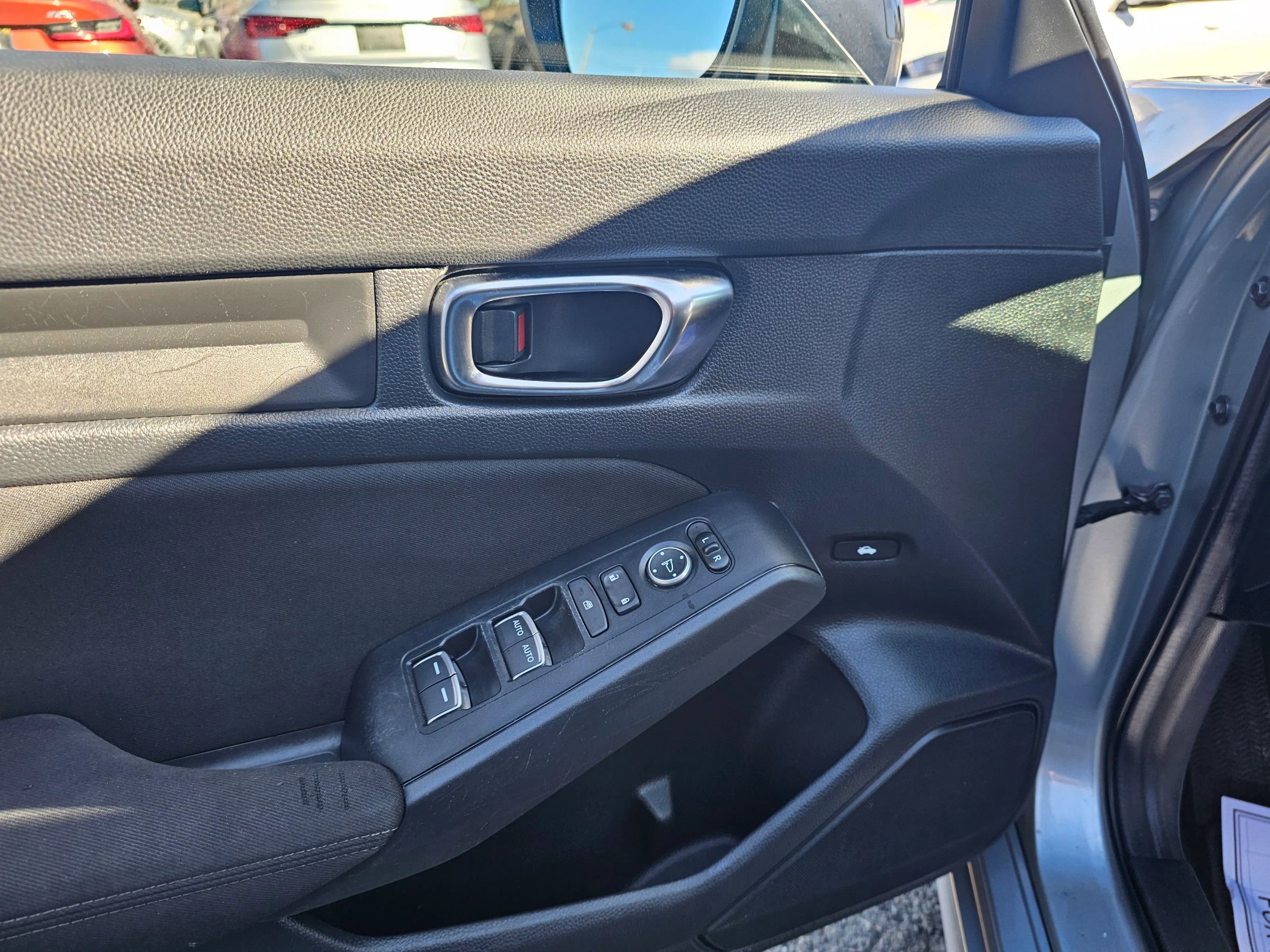 Used 2025 Honda Civic LX image 29