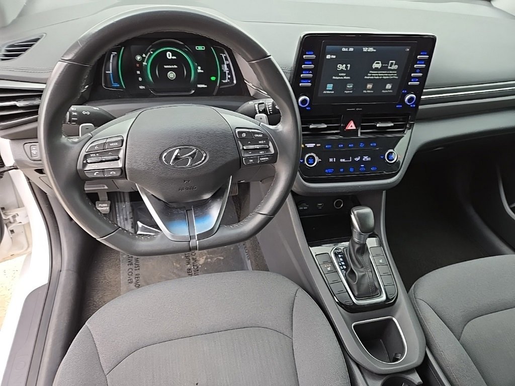 Used 2020 Hyundai Ioniq SE image 36