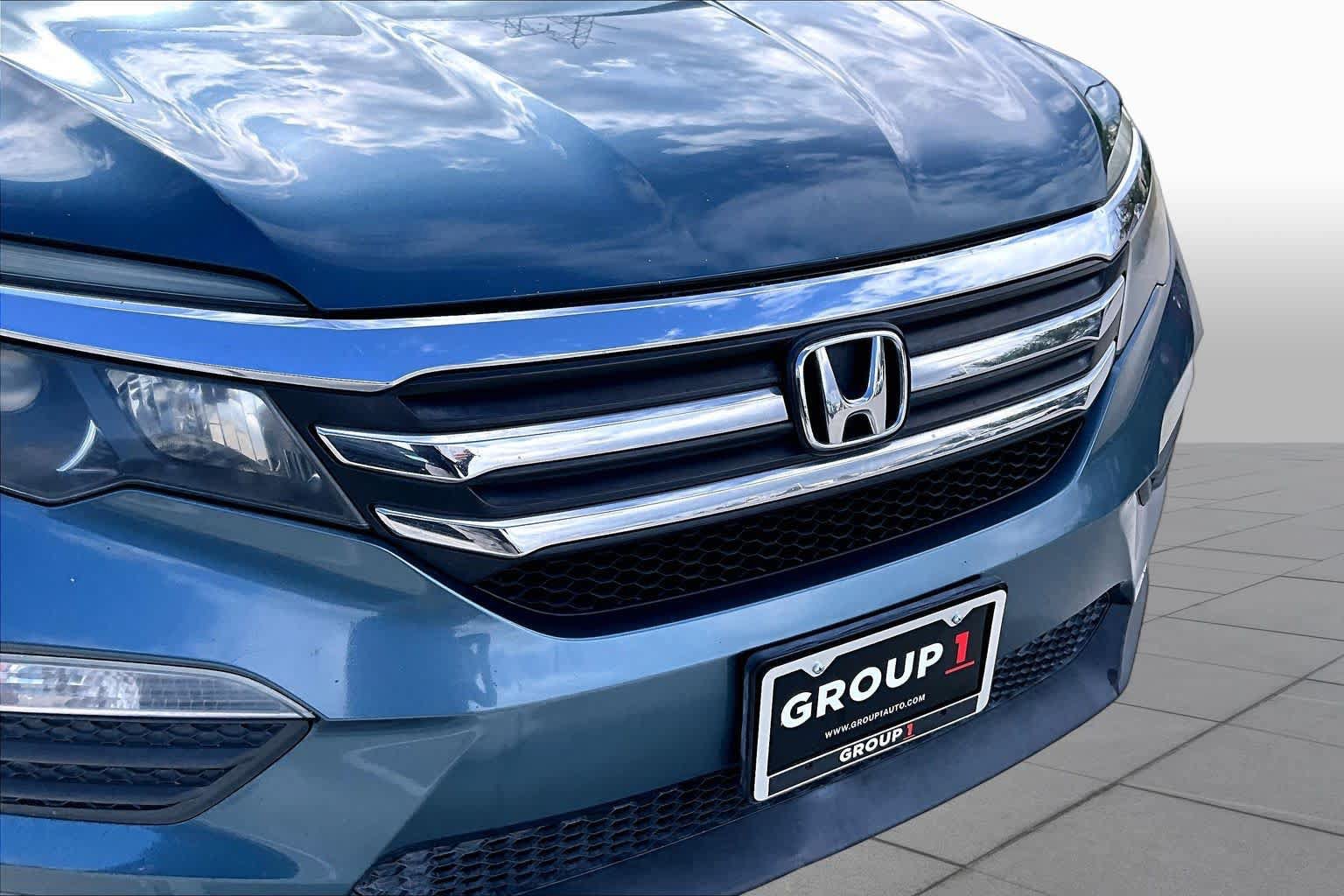 Used 2016 Honda Pilot EX image 30