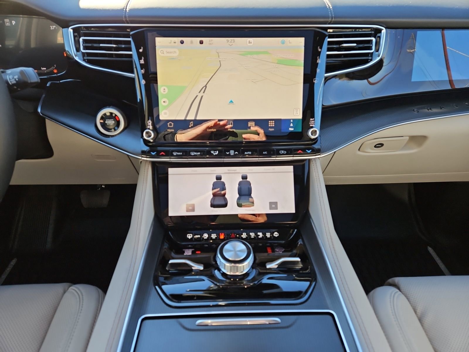 New 2026 Jeep Grand Wagoneer Summit image 11