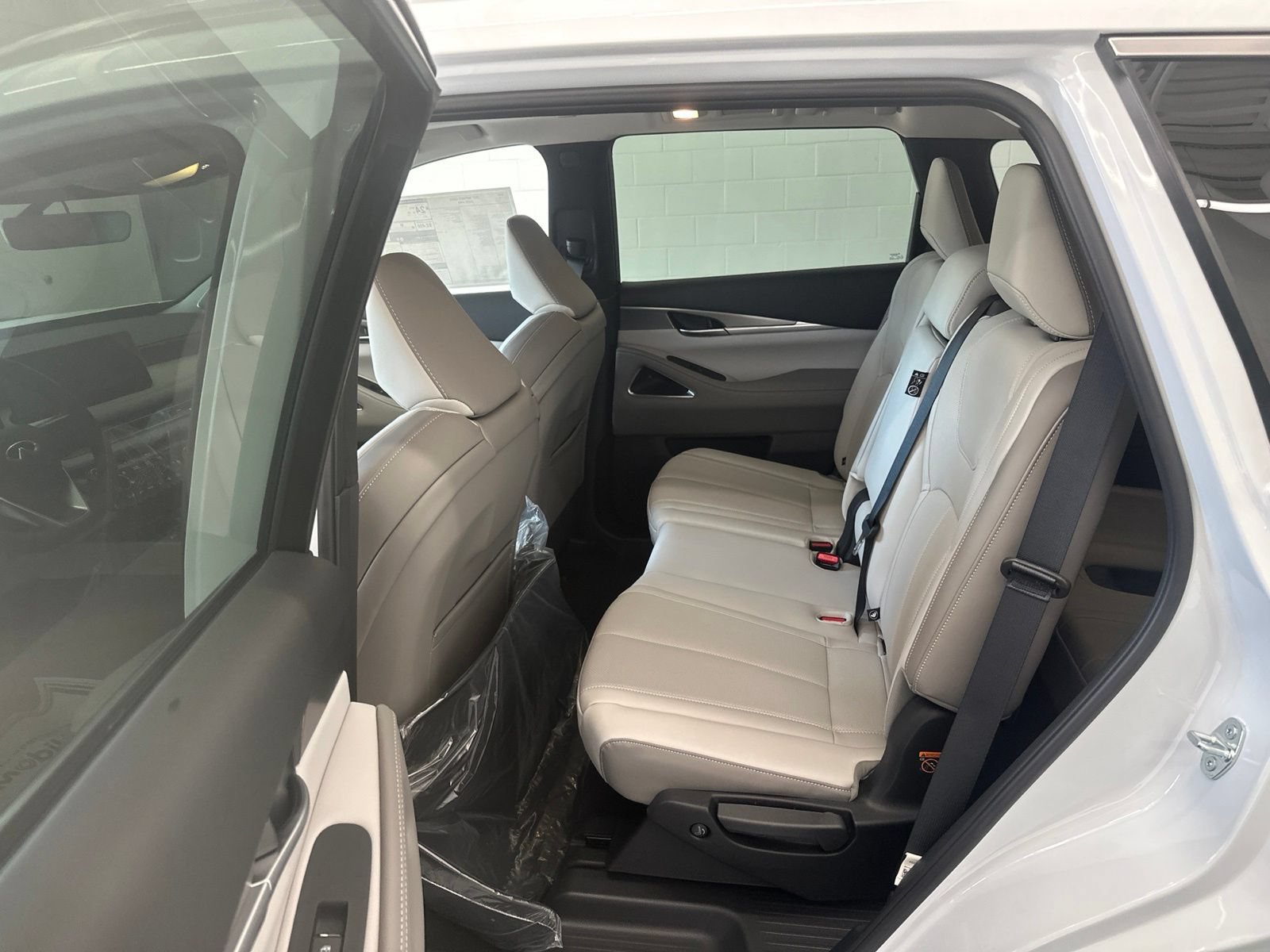 New 2027 INFINITI QX60 Luxe w/ Cargo Package AWD/4WD image 10