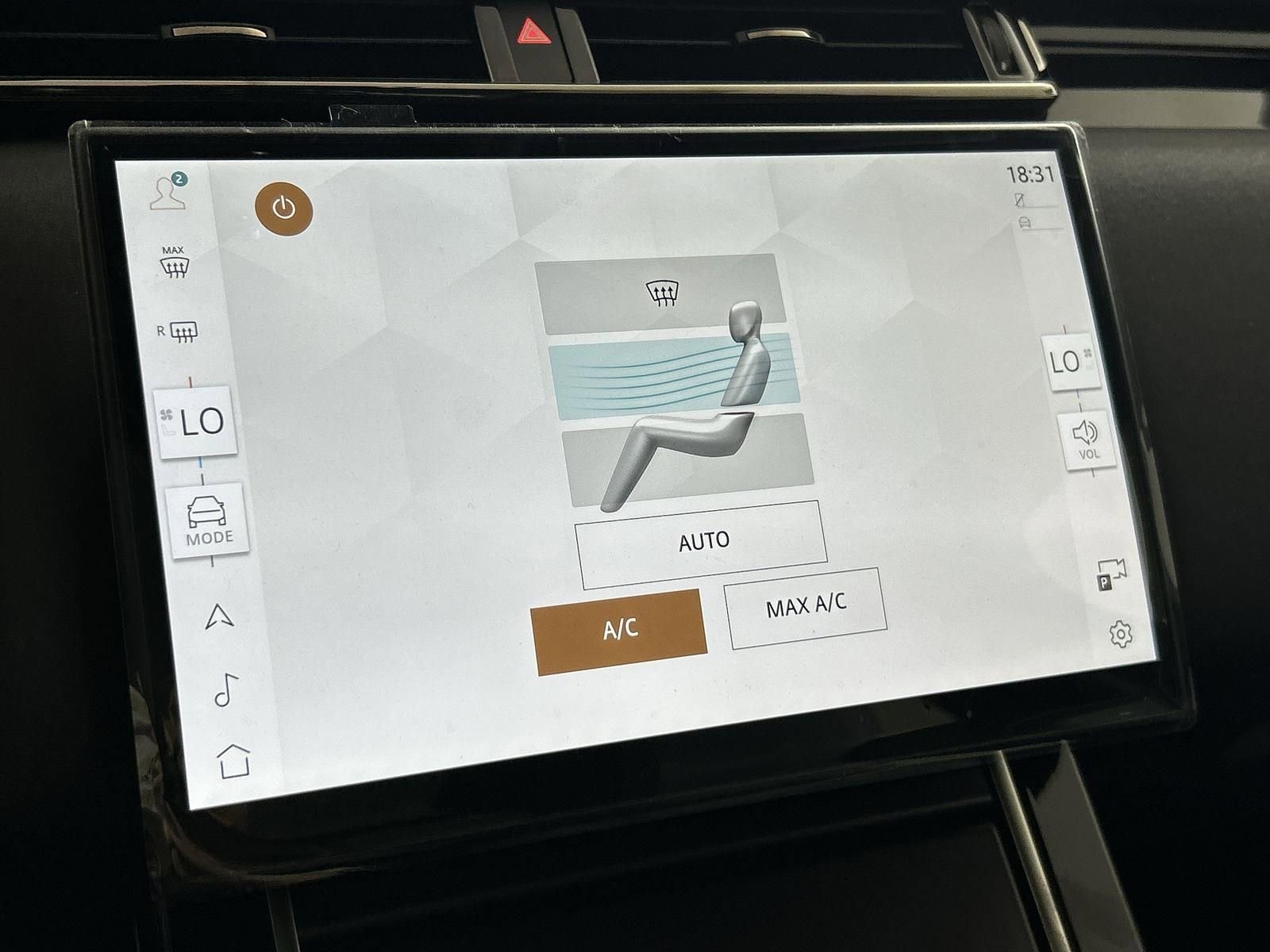 Certified 2026 Land Rover Range Rover Velar Dynamic SE image 15