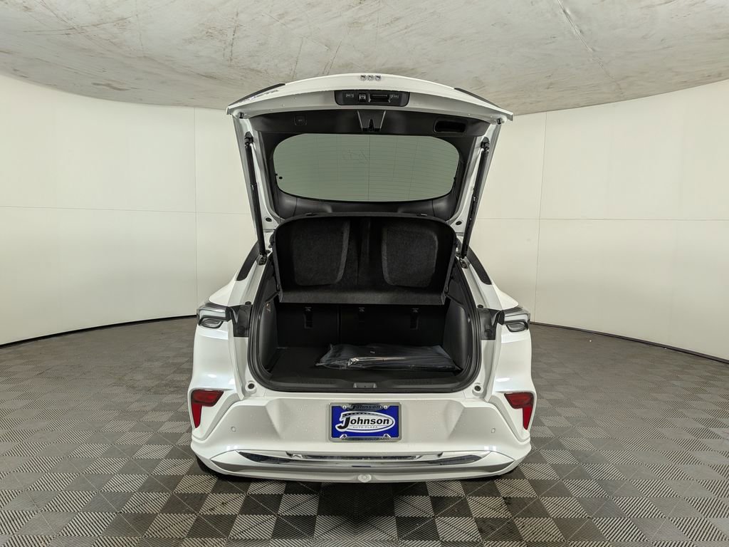 New 2026 Buick Envista Avenir image 9