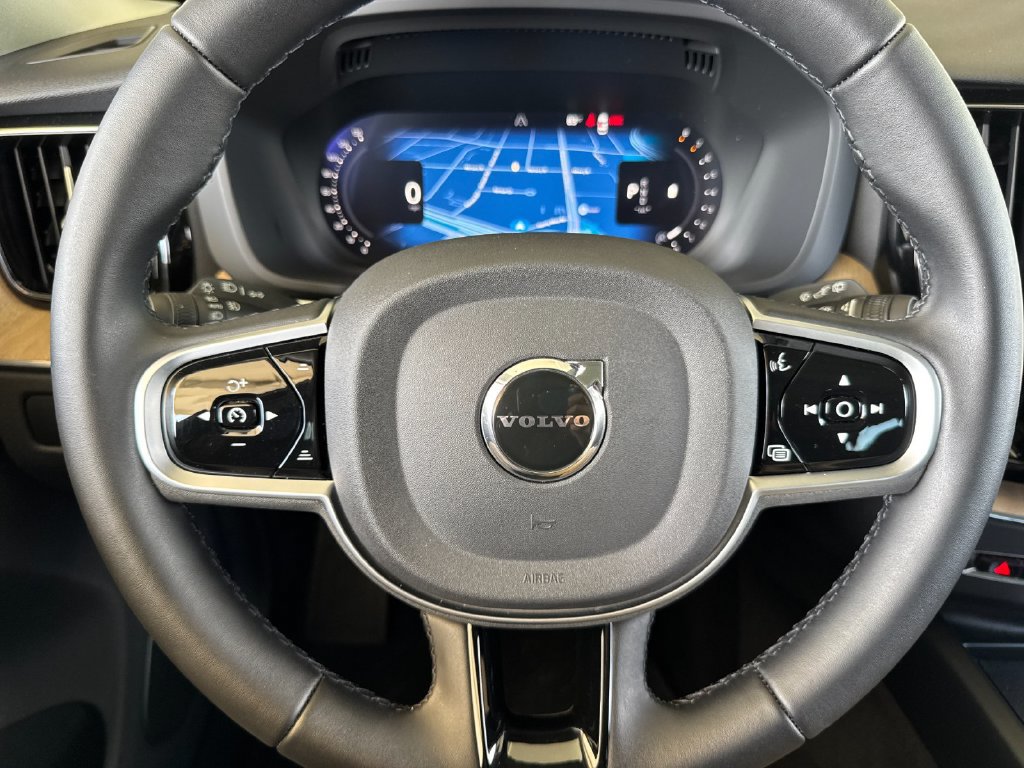 Certified 2026 Volvo XC60 B5 Plus AWD/4WD image 23