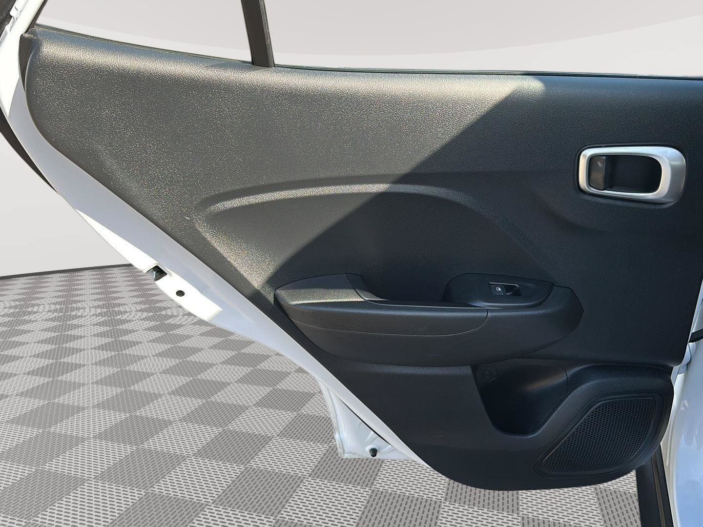 Certified 2023 Hyundai Venue SEL FWD image 24