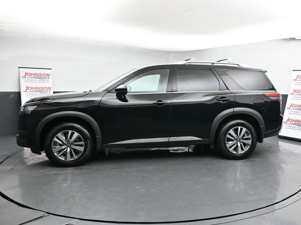 Used 2023 Nissan Pathfinder SL image 5