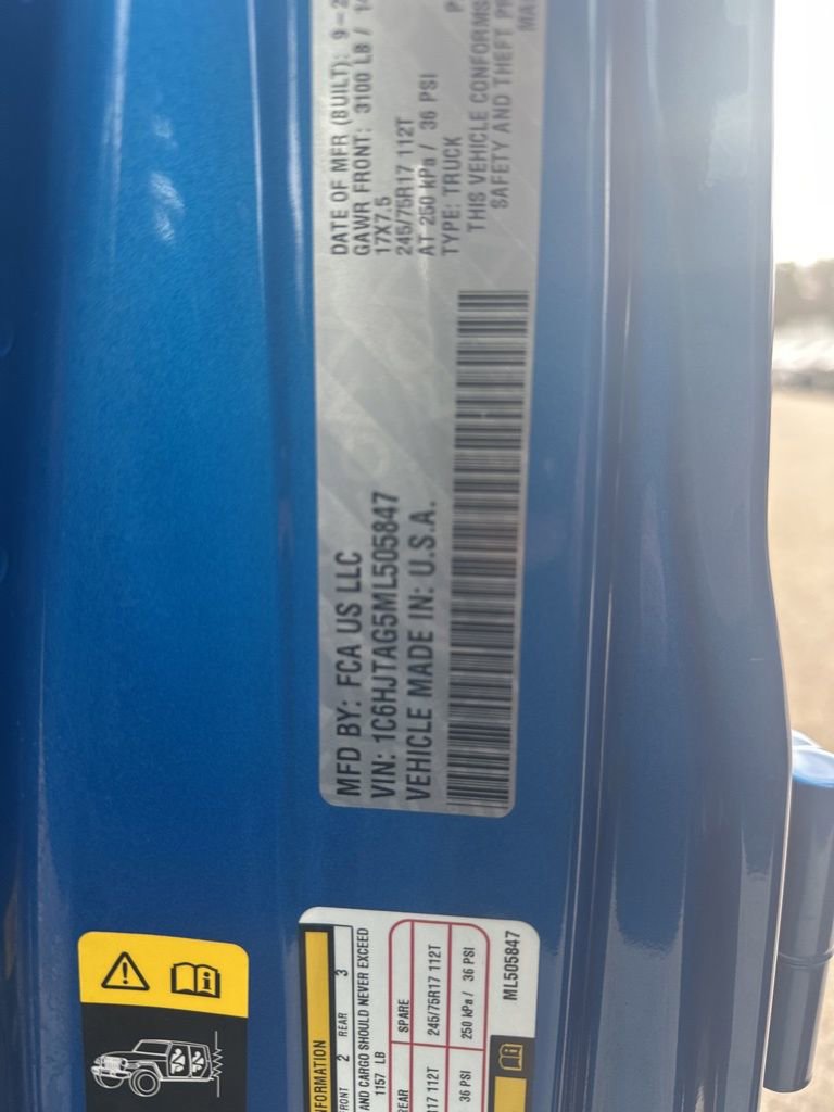 Used 2021 Jeep Gladiator Sport AWD/4WD image 38