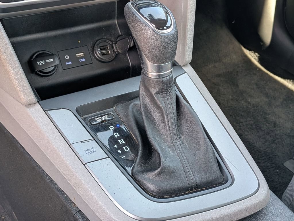Used 2020 Hyundai Elantra SE w/ Convenience Package (C2) image 23