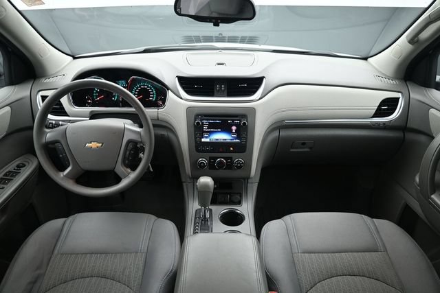 Used 2017 Chevrolet Traverse LS AWD/4WD image 12