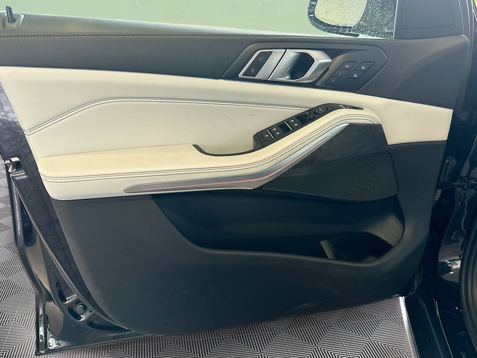 Certified 2023 BMW X5 xDrive40i w/ Luxury Seating Package image 22