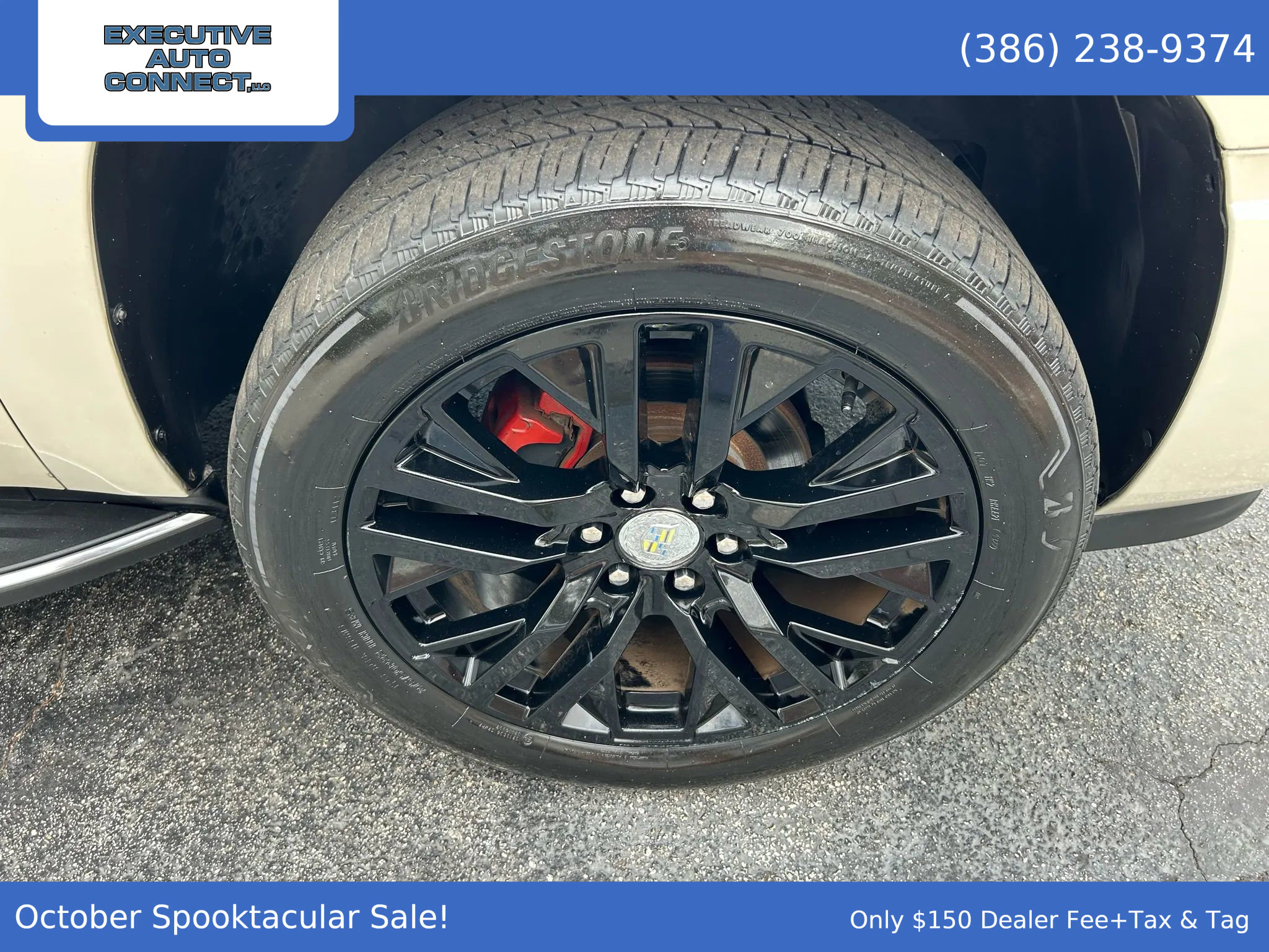 Used 2010 Cadillac Escalade AWD image 9