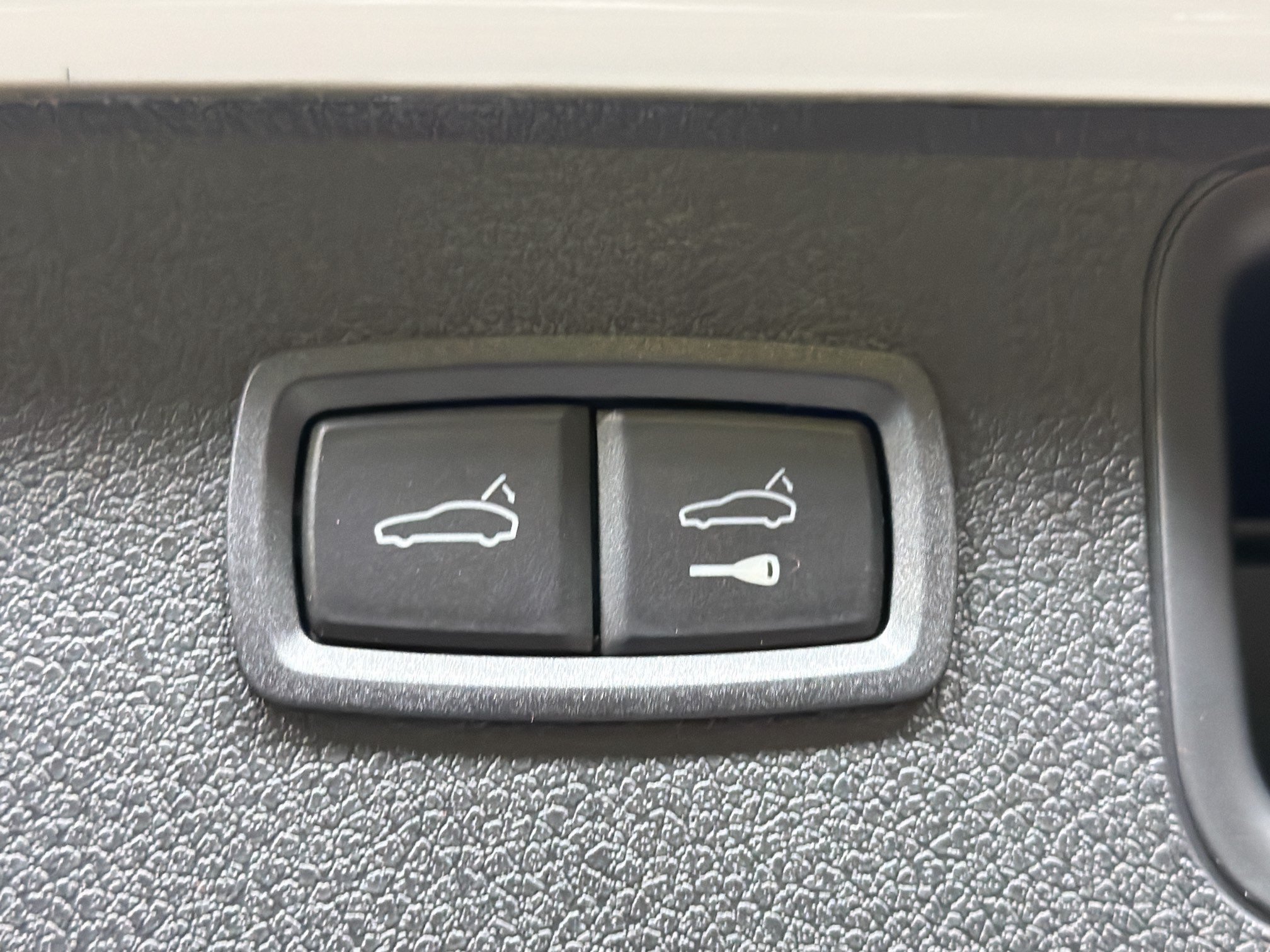 Certified 2026 Porsche Macan S AWD/4WD image 14